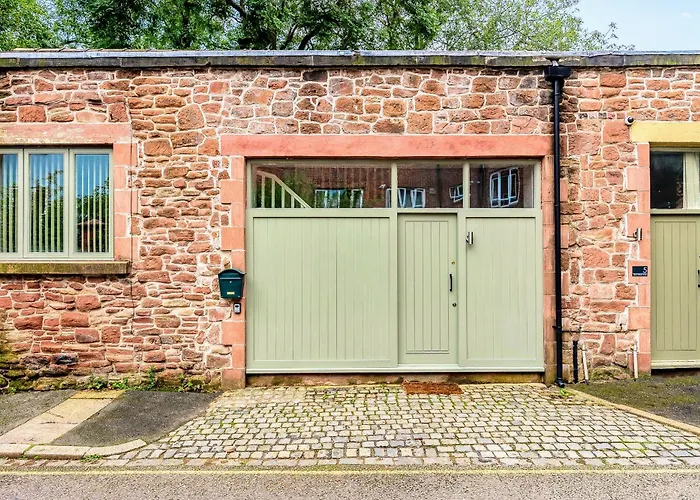 Host & Stay - The Georgian Coach House 2