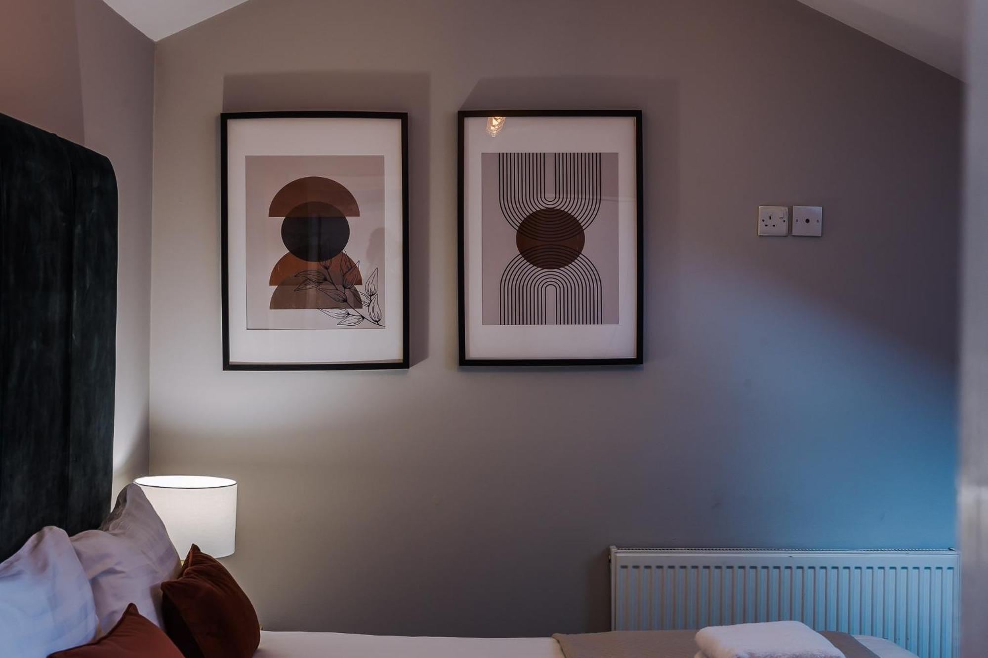 Apartment Host & - The Georgian Coach House 2 *