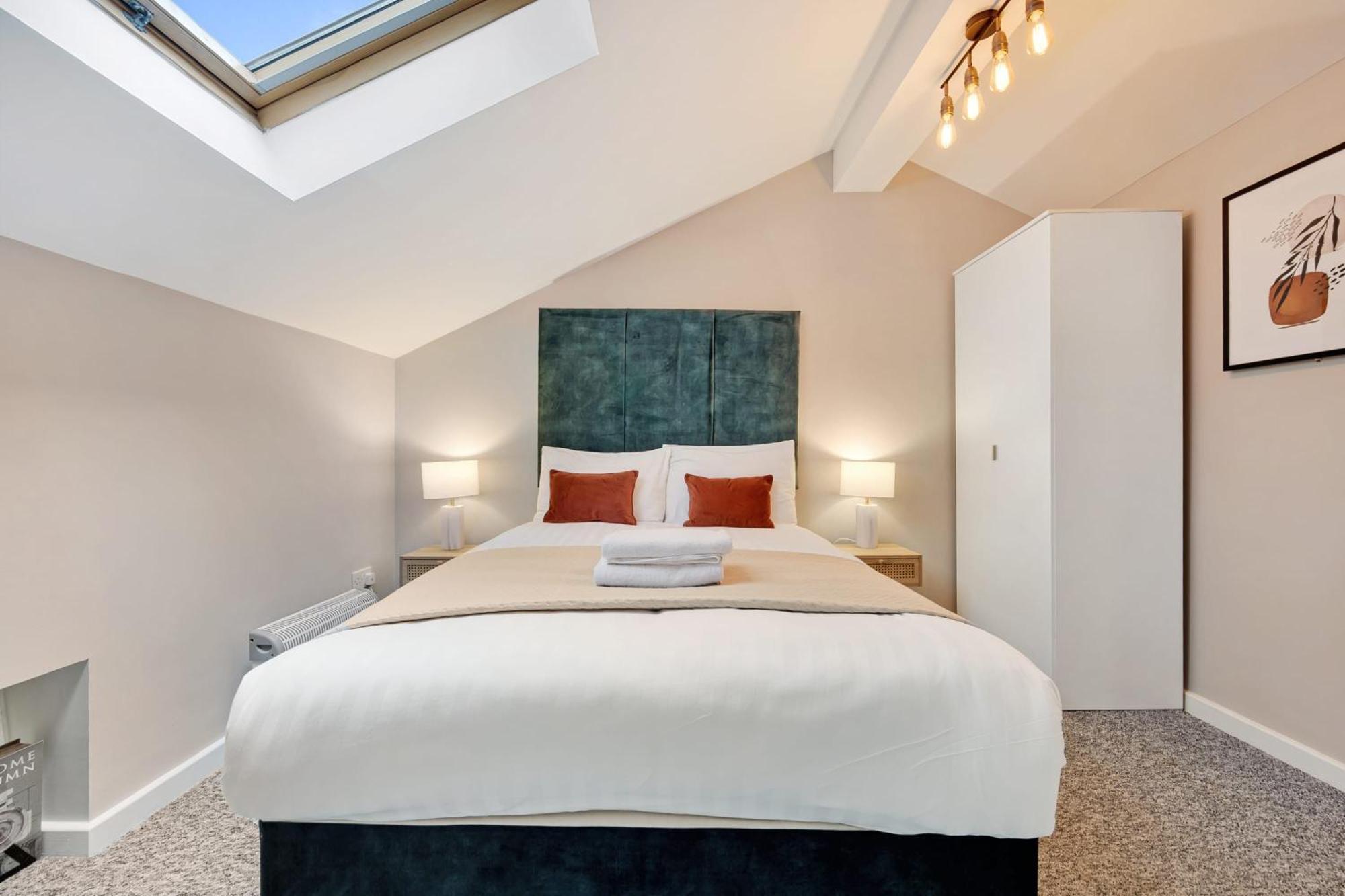 Host & - The Georgian Coach House 2