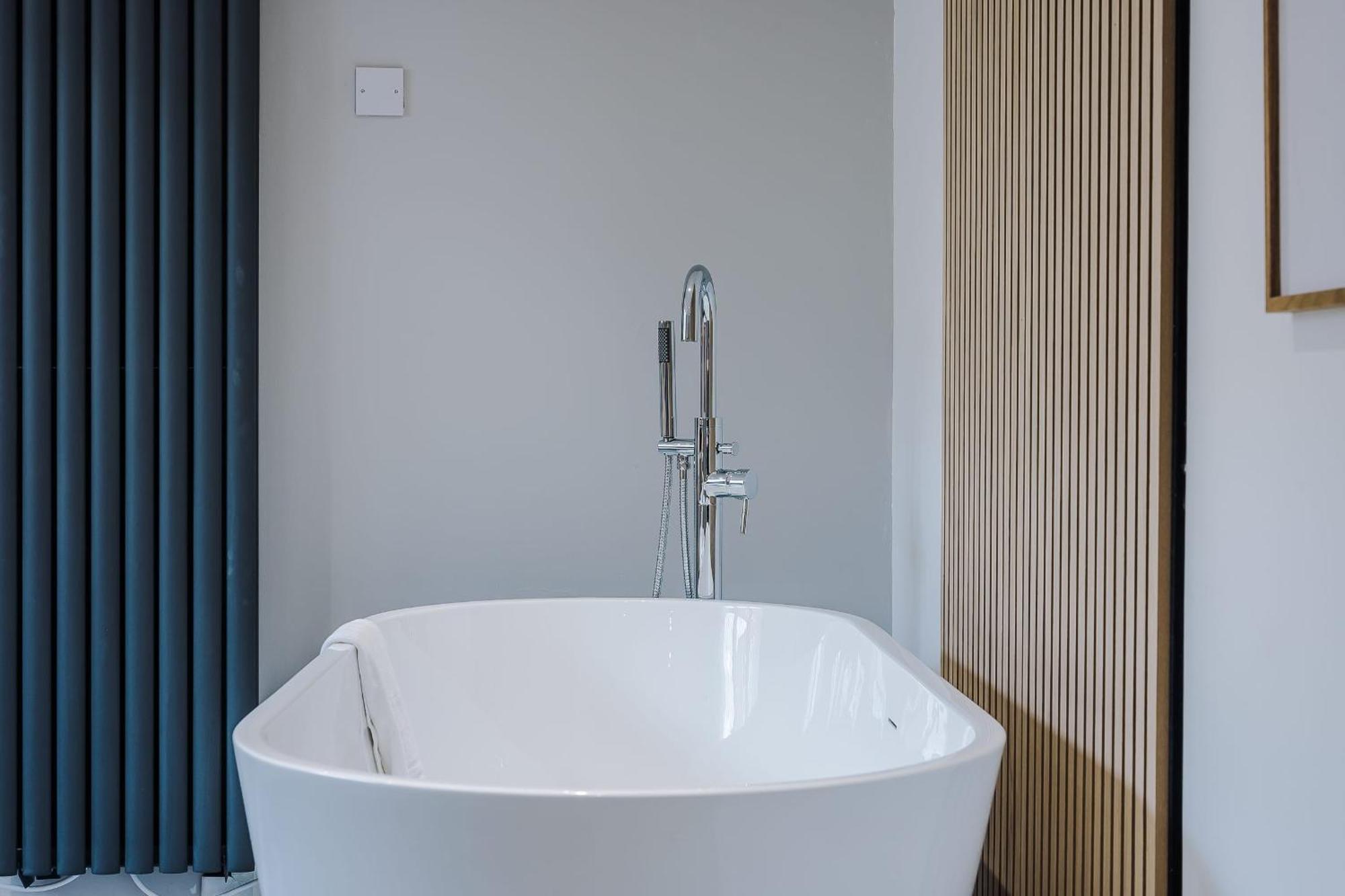 Host & - The Georgian Coach House 2