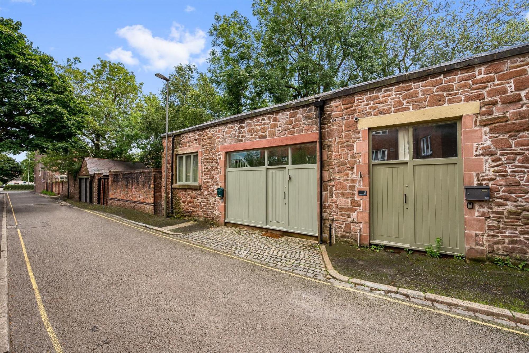 Host & - The Georgian Coach House 2 *