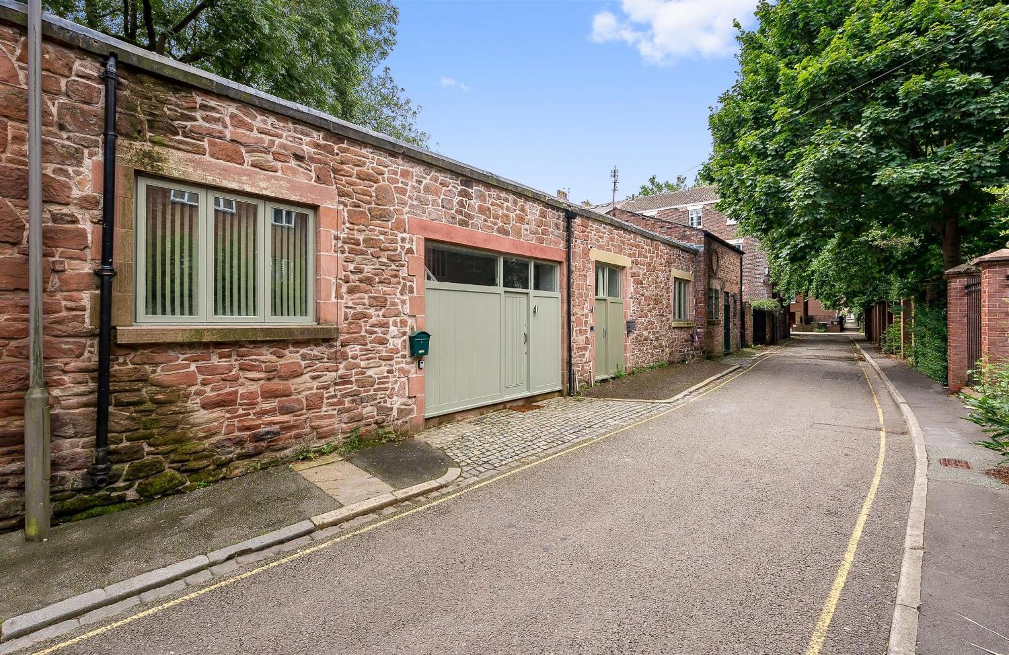 Host & - The Georgian Coach House 2 Apartment